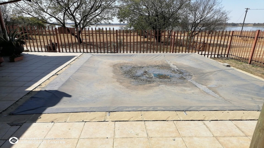 3 Bedroom Property for Sale in Oranjeville Free State